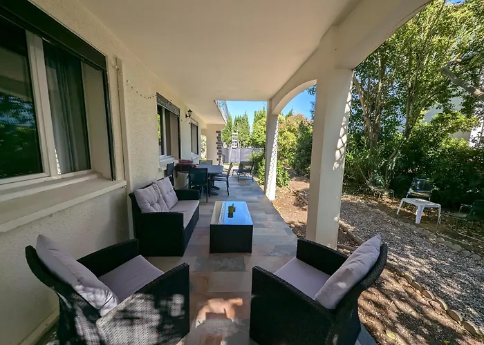 Calme Proche Toutes Activites, F3 Avec Parking, Jardin, Piscine, Wifi, Clim Dans Propriete Privee アパート